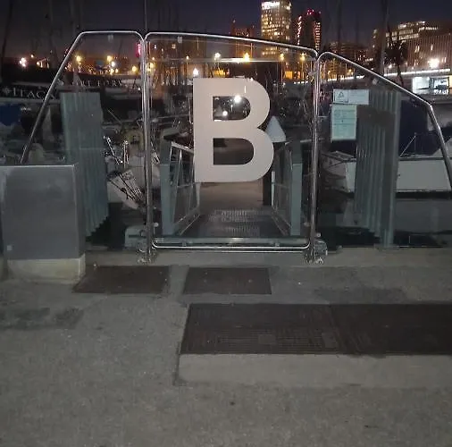 Barco El Viento Botel *