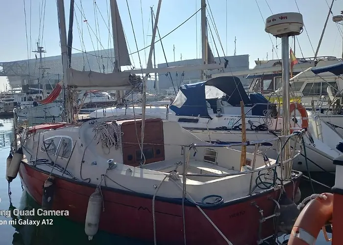 Botel Barco El Viento Sant Adria de Besos